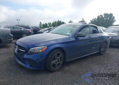 2019 Mercedes-Benz C 300 4Matic z USA, uszkodzony, nr VIN 55SWF8EB8KU313124
